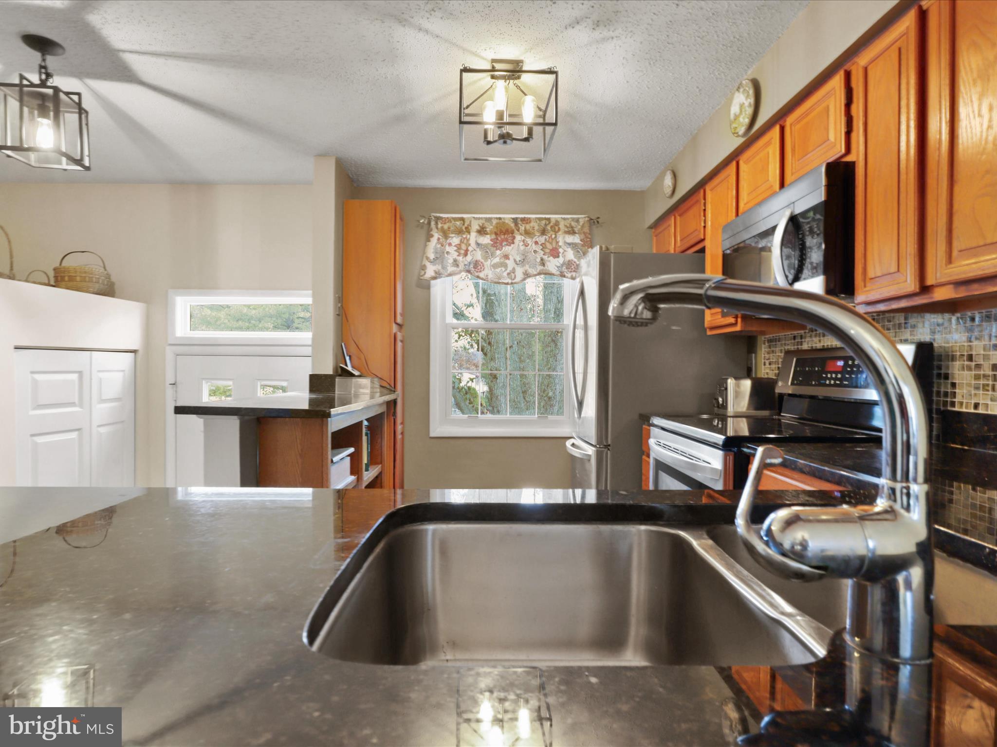 5322 Admiralty Ct