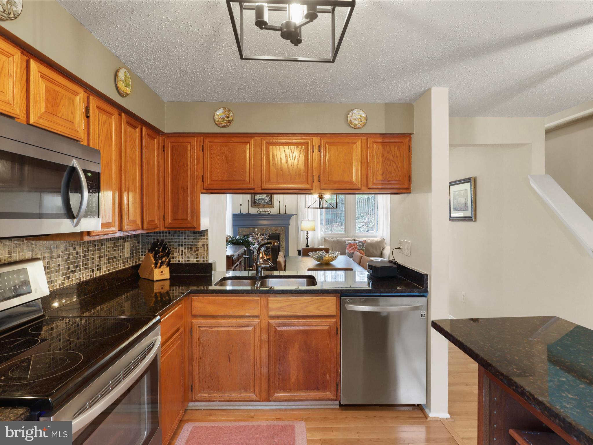5322 Admiralty Ct