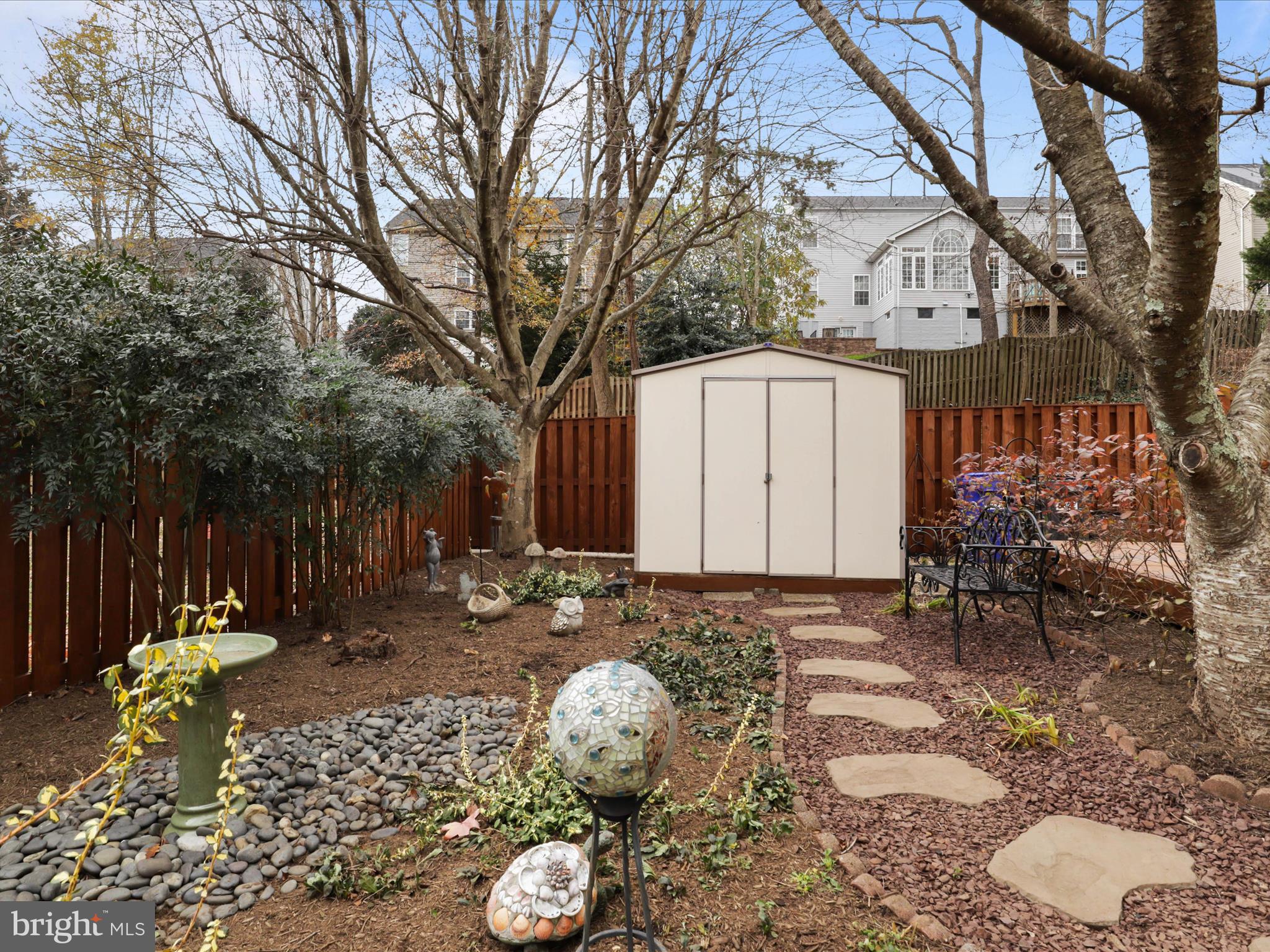 5322 Admiralty Ct