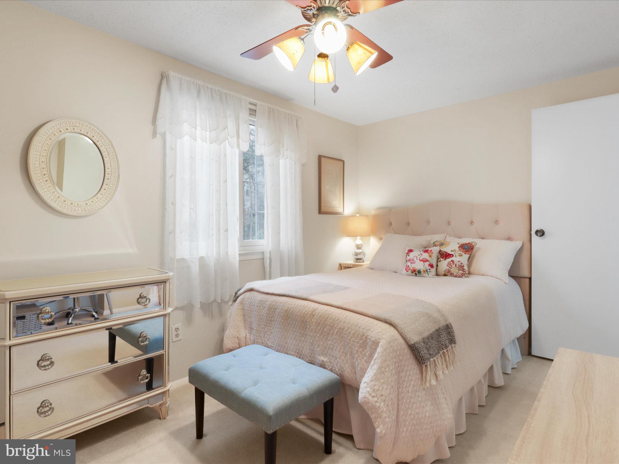 5322 Admiralty Ct
