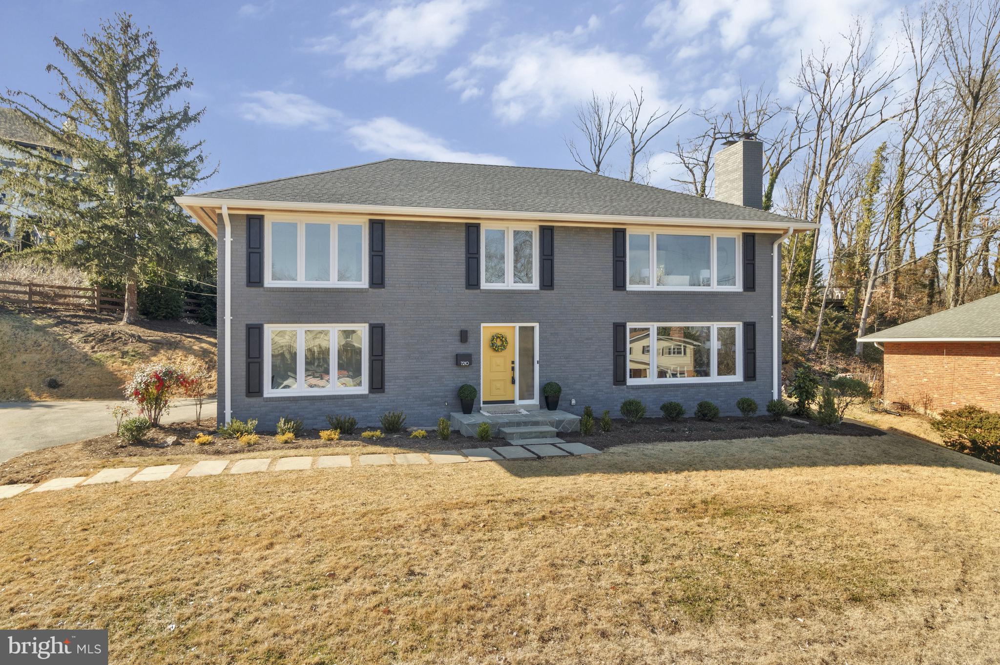 7210 Regent Dr