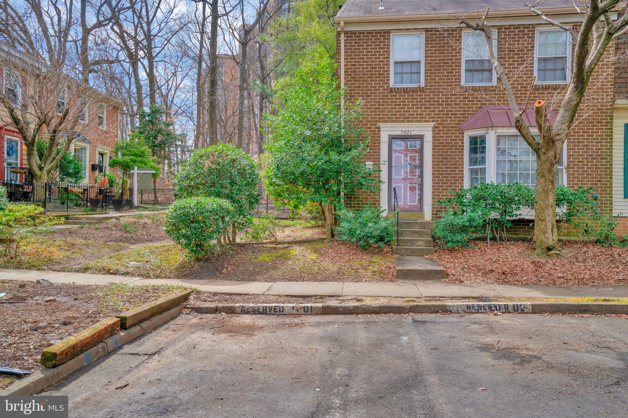 5919 Berkshire Ct