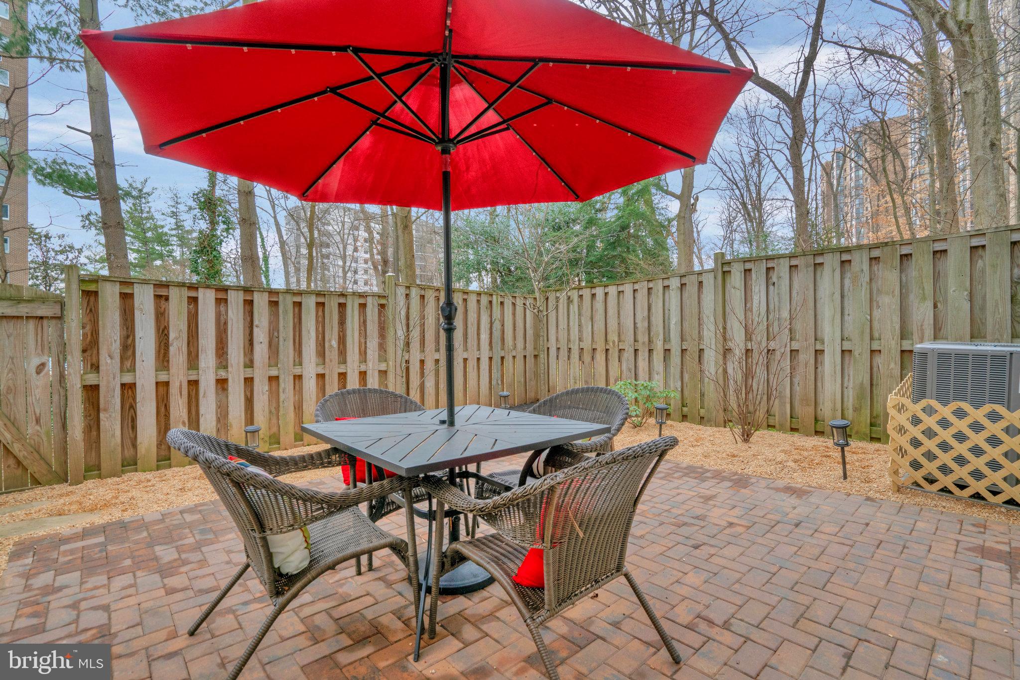 5919 Berkshire Ct