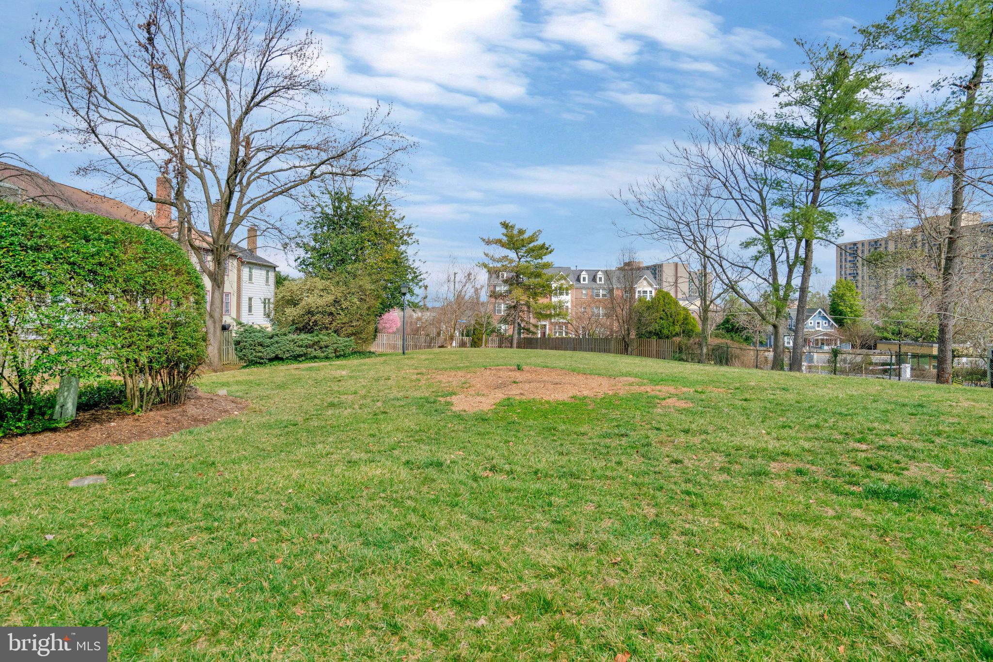 5919 Berkshire Ct