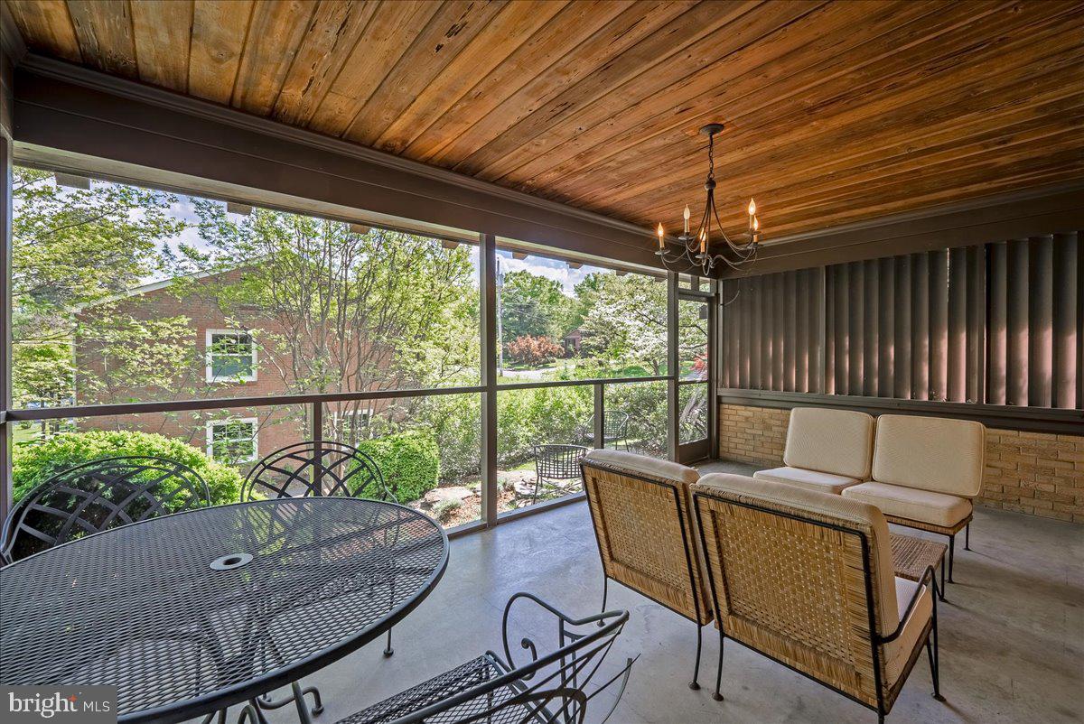 7403 Gatewood Ct