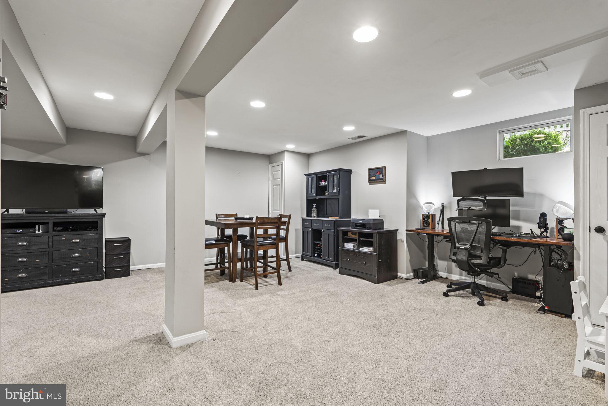 9512 Southern Cross Ln