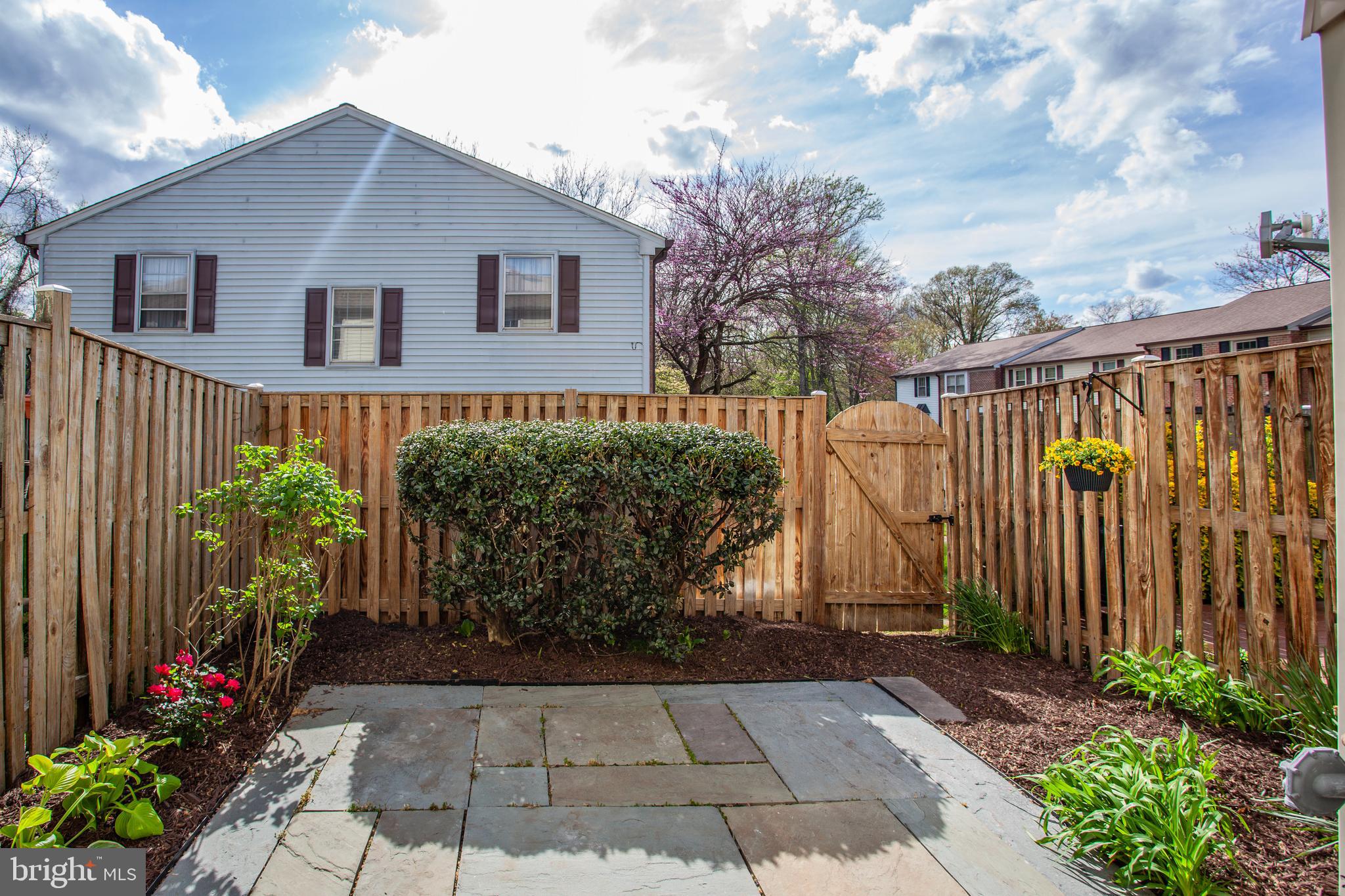 5572 First Statesman Ln #5572