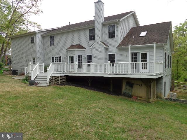 5022 Grafton St