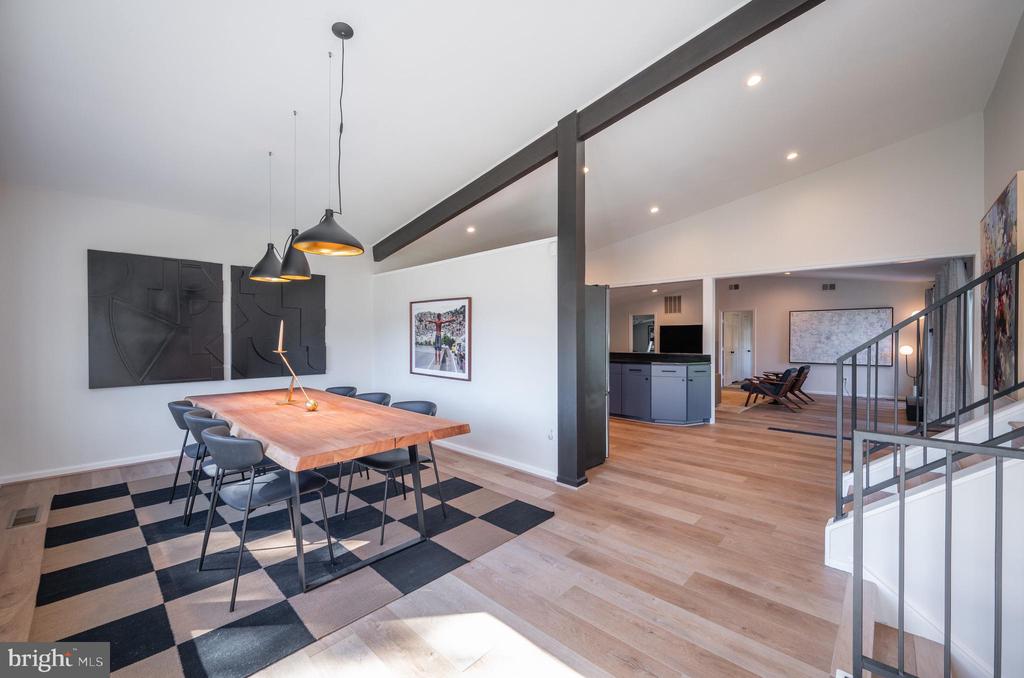 4202 Javins Dr