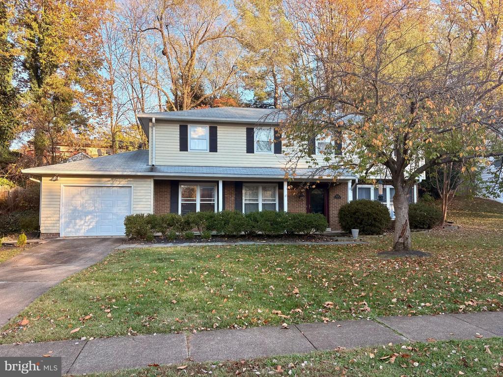 6109 HOLLY TREE DRIVE