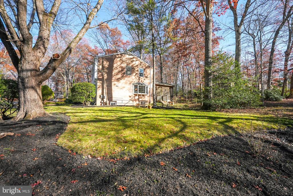 2429 Bramblebush Ct
