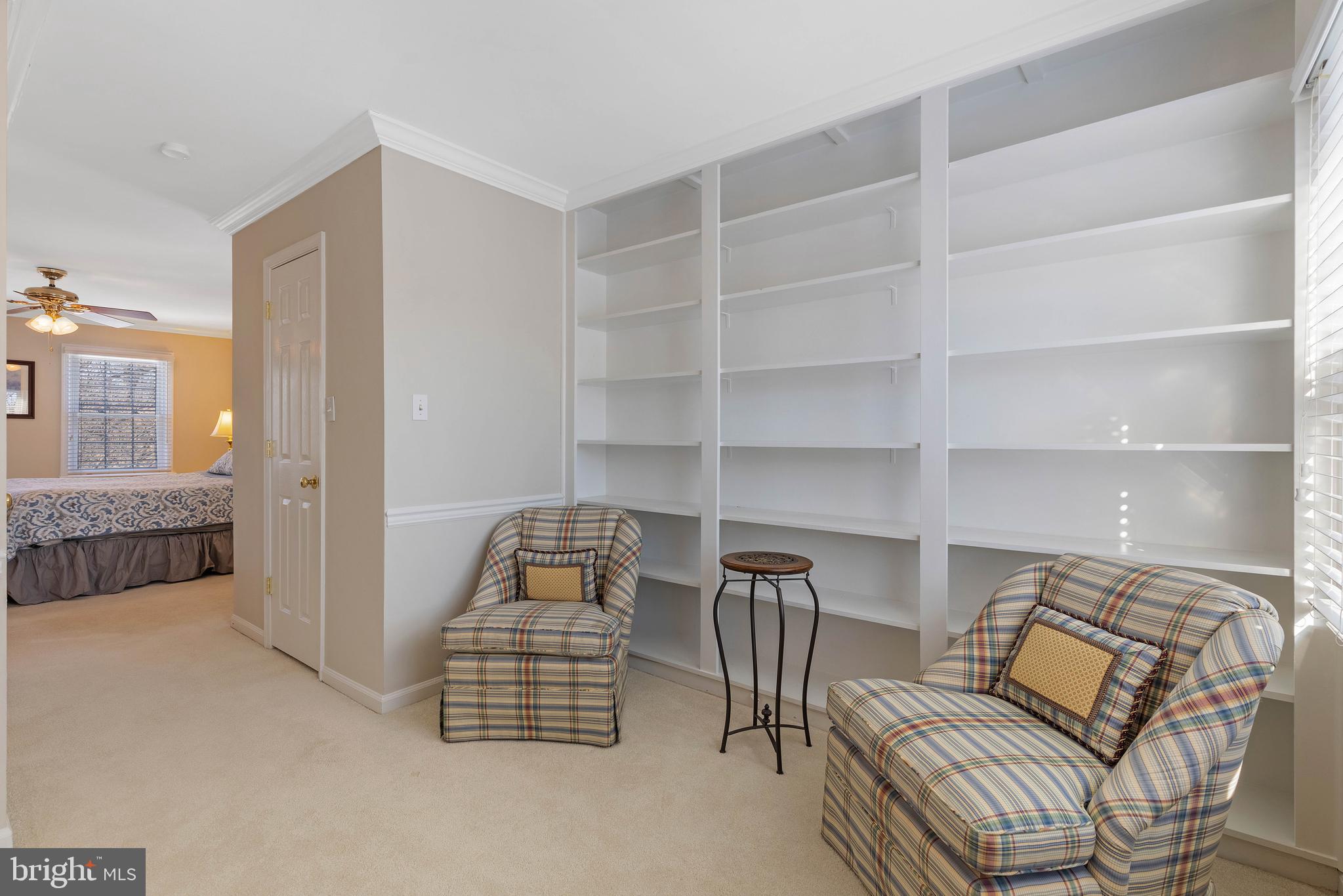 8621 Nanlee Dr