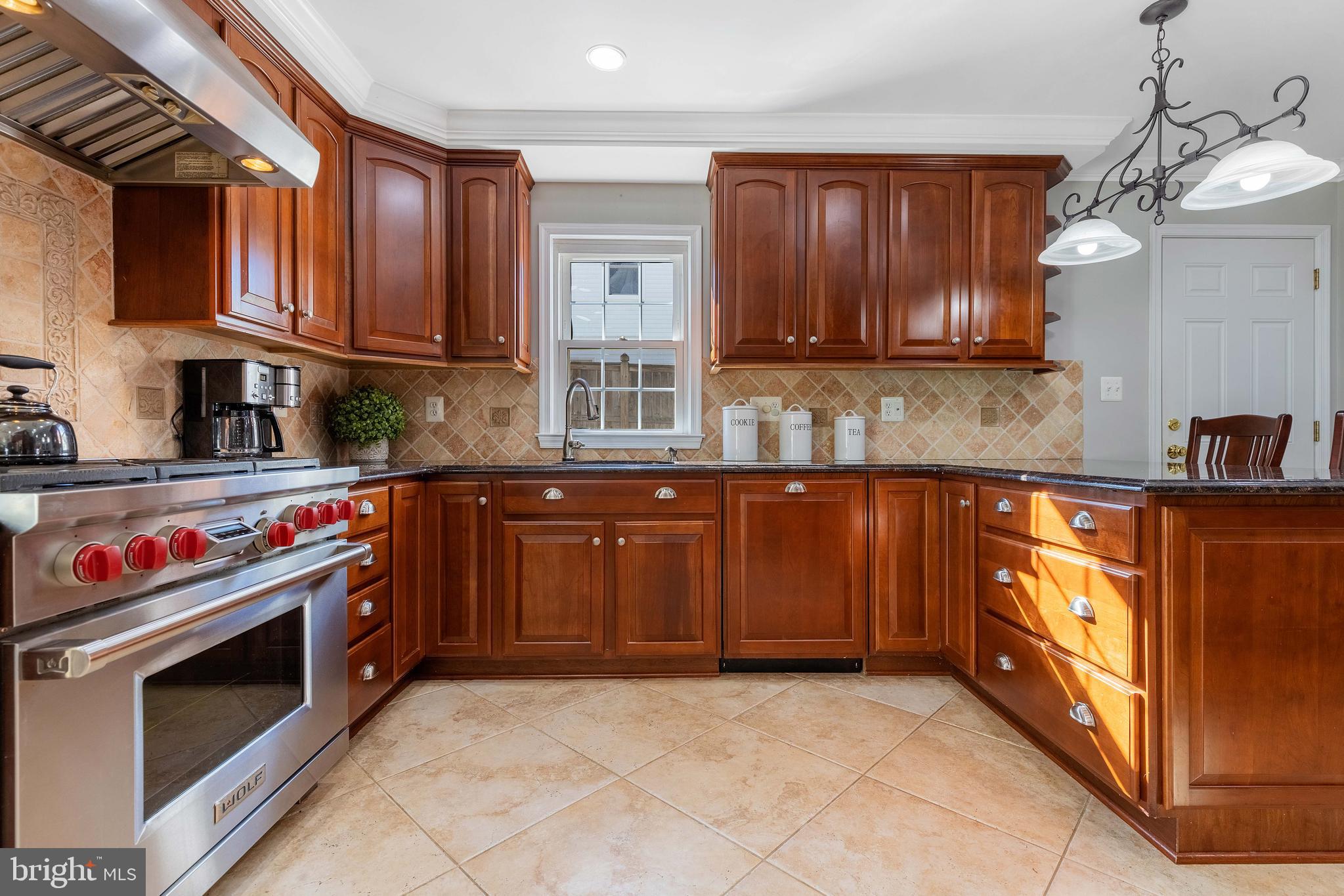 8621 Nanlee Dr