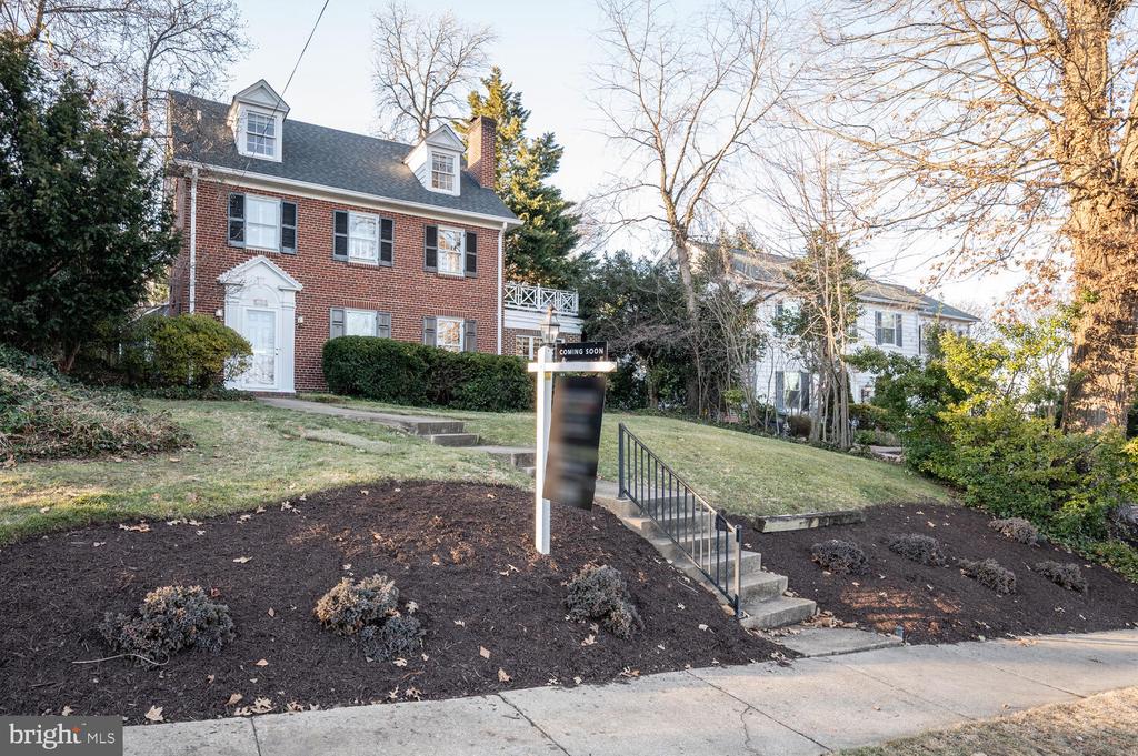 6048 Woodmont Rd