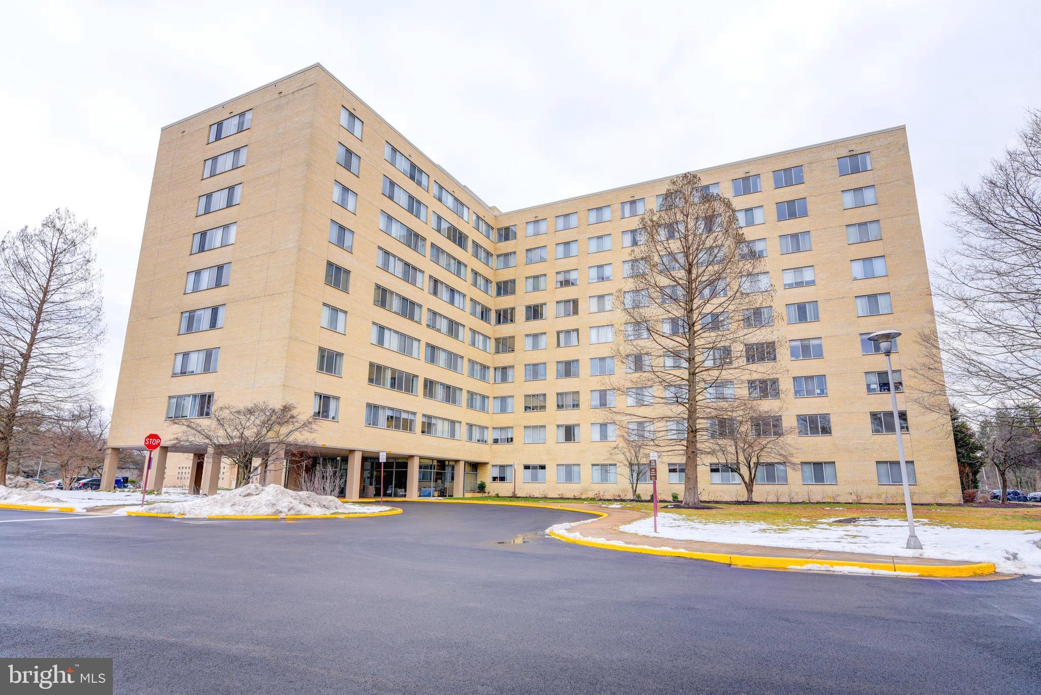 6641 WAKEFIELD DR #315