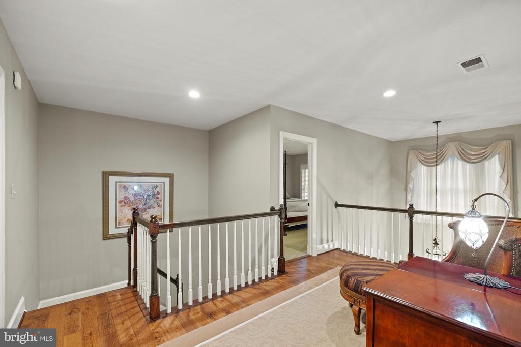 1202 Crayton Rd