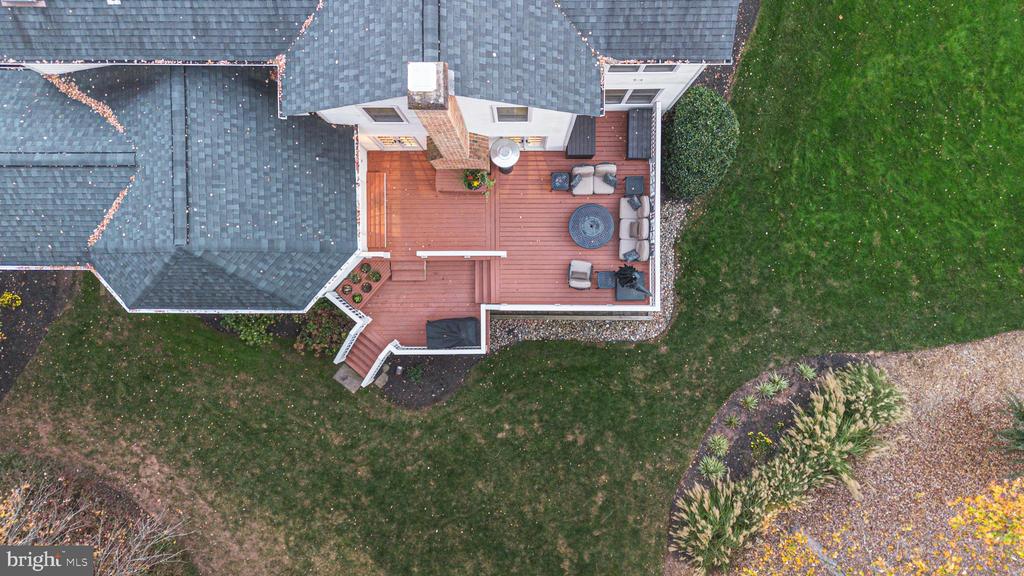 1202 Crayton Rd