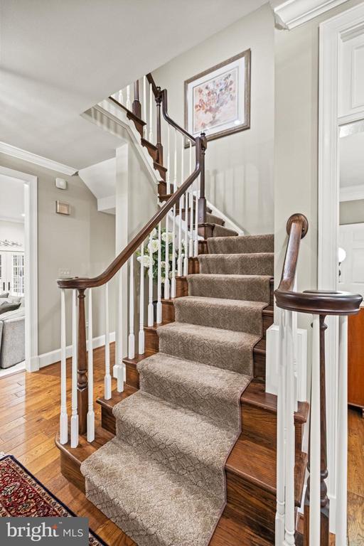 1202 Crayton Rd