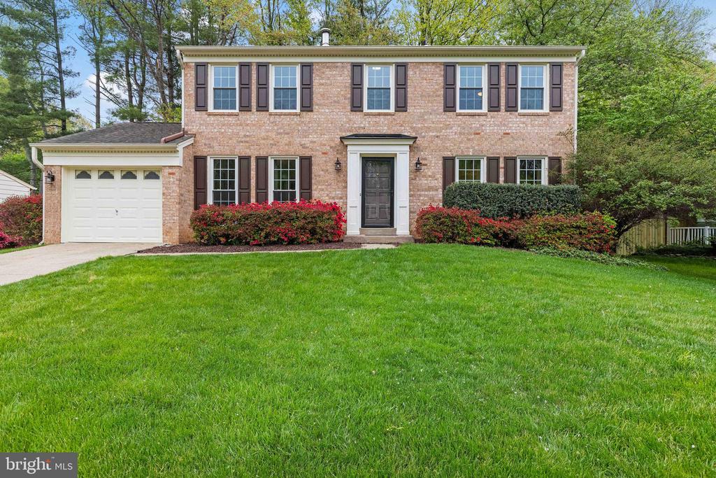 8621 Etta Dr