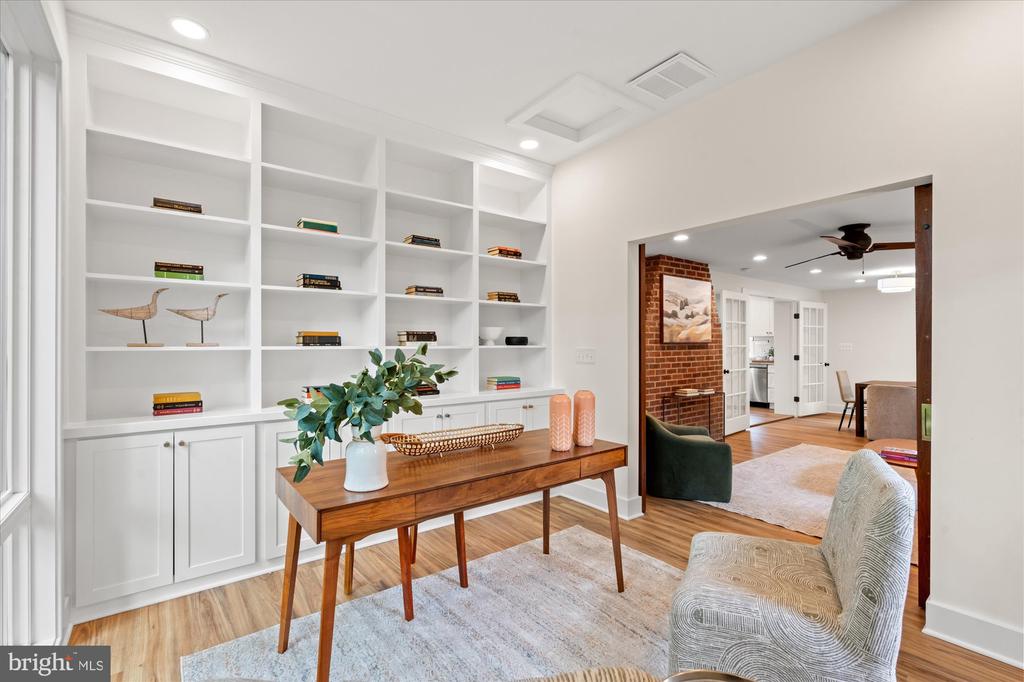 1305 NAMASSIN ROAD