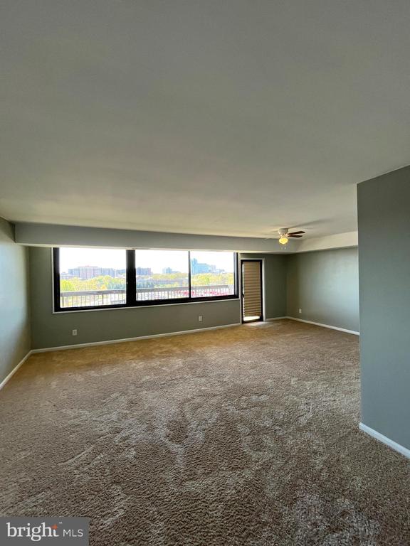 3713 S GEORGE MASON DRIVE 901