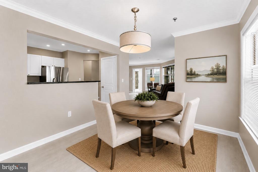 5565 SEMINARY ROAD Unit: 313