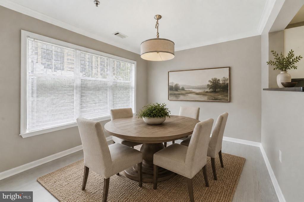 5565 SEMINARY ROAD Unit: 313