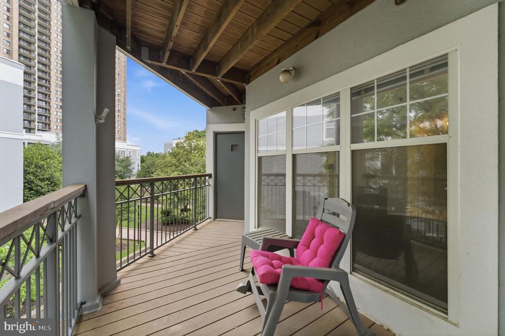 5565 SEMINARY ROAD Unit: 313