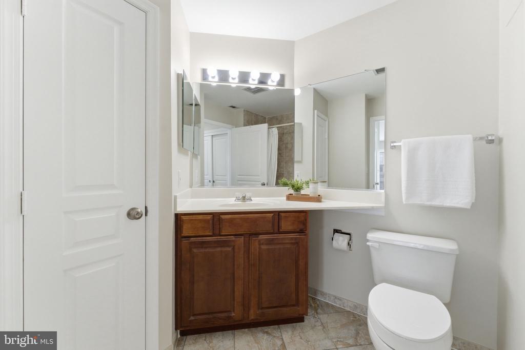 5565 SEMINARY ROAD Unit: 313