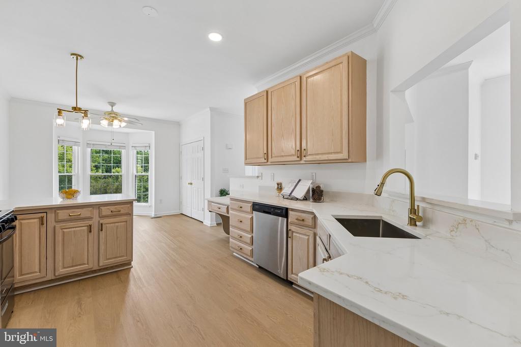 5556 JOWETT COURT