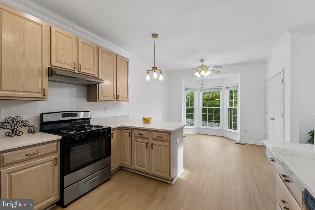 5556 JOWETT COURT