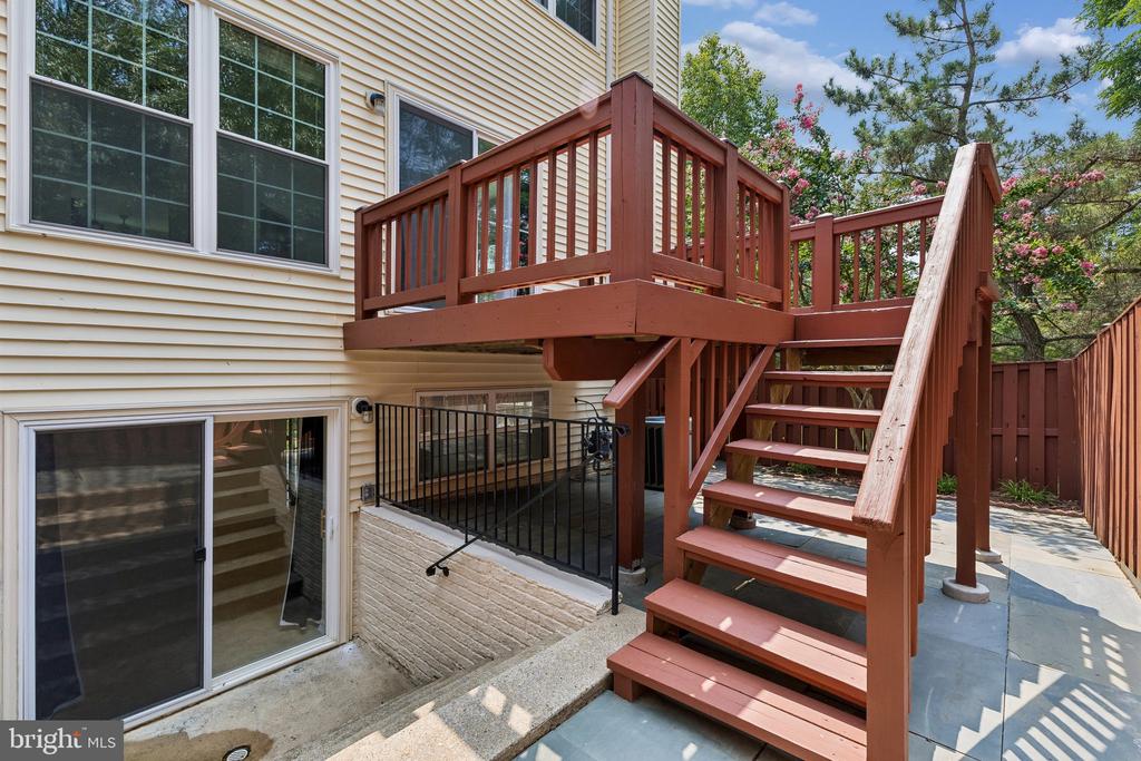 5556 JOWETT COURT