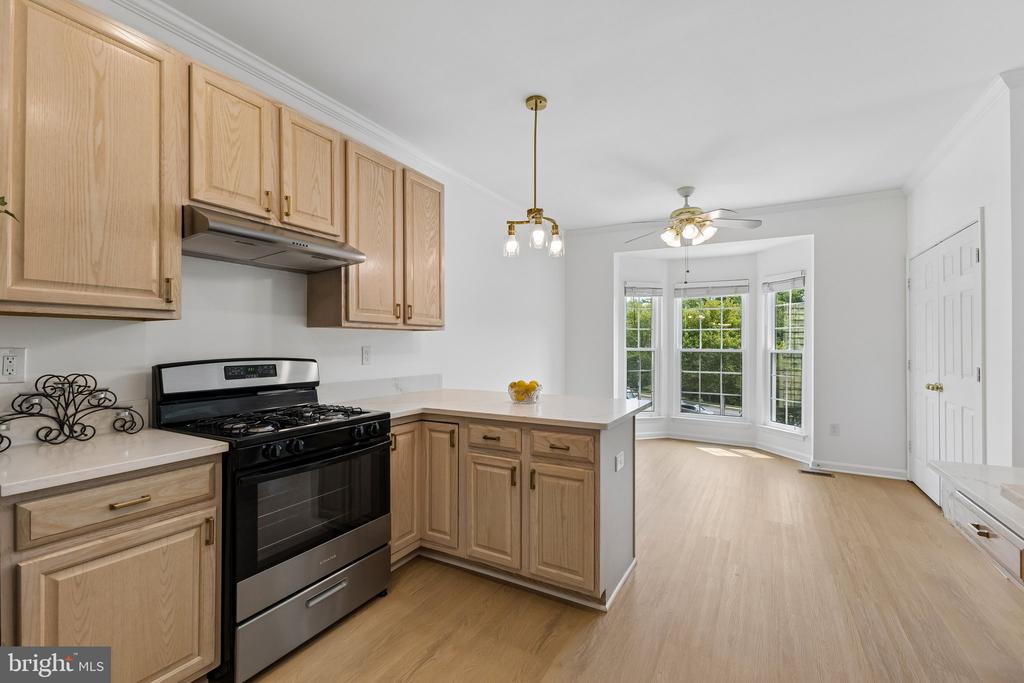 5556 JOWETT COURT
