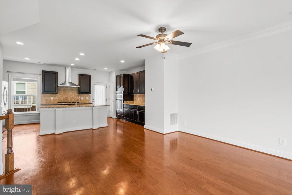 9655 PULLMAN PLACE