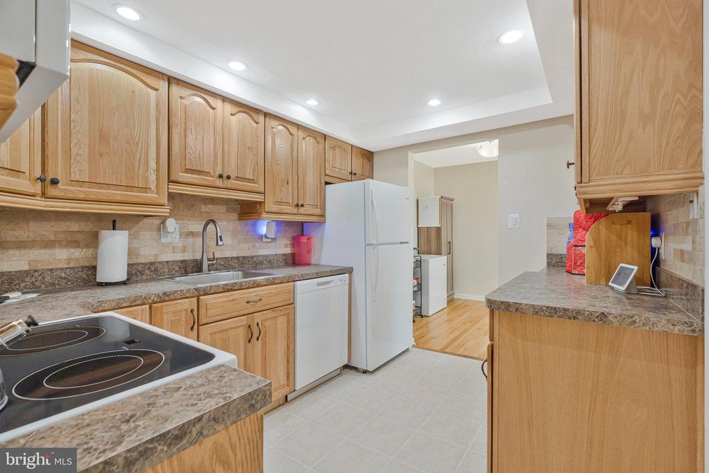 238 Greenfield Ct