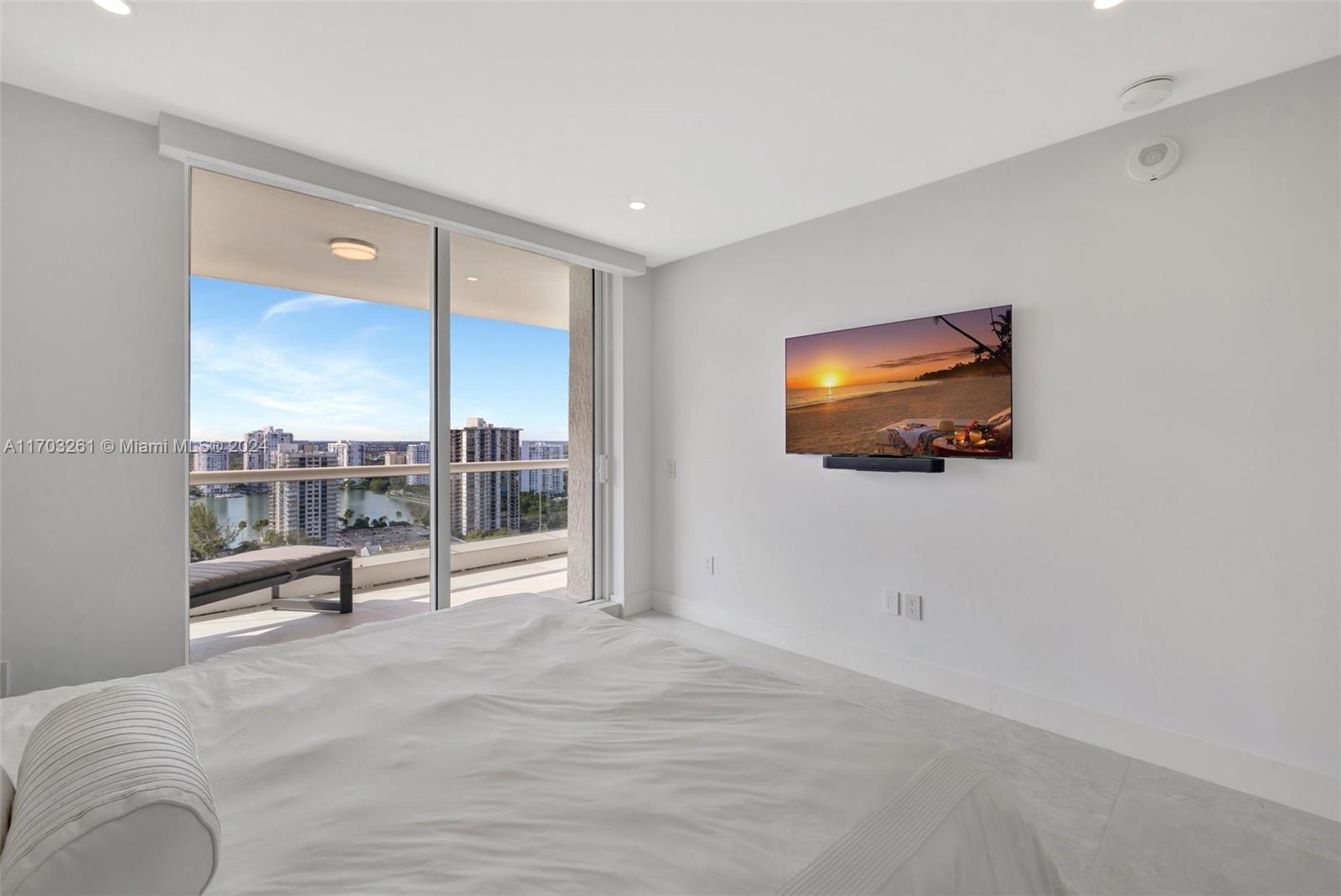 6000 Island Blvd # 2304