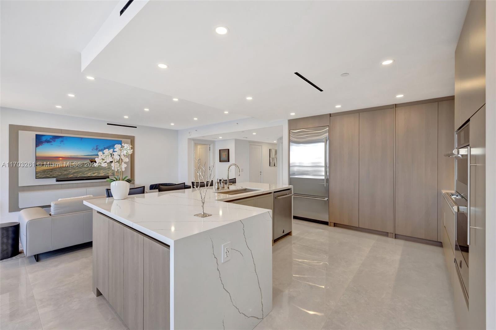 6000 Island Blvd # 2304