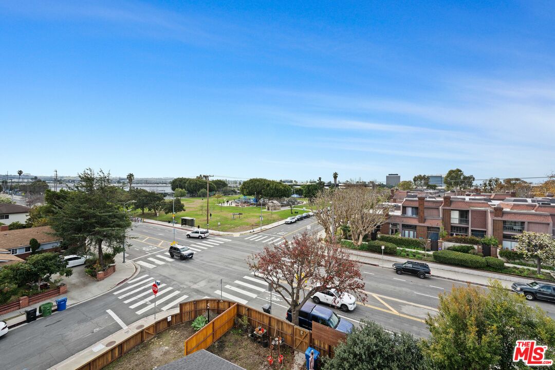 12957 Bonaparte Ave Unit: 1