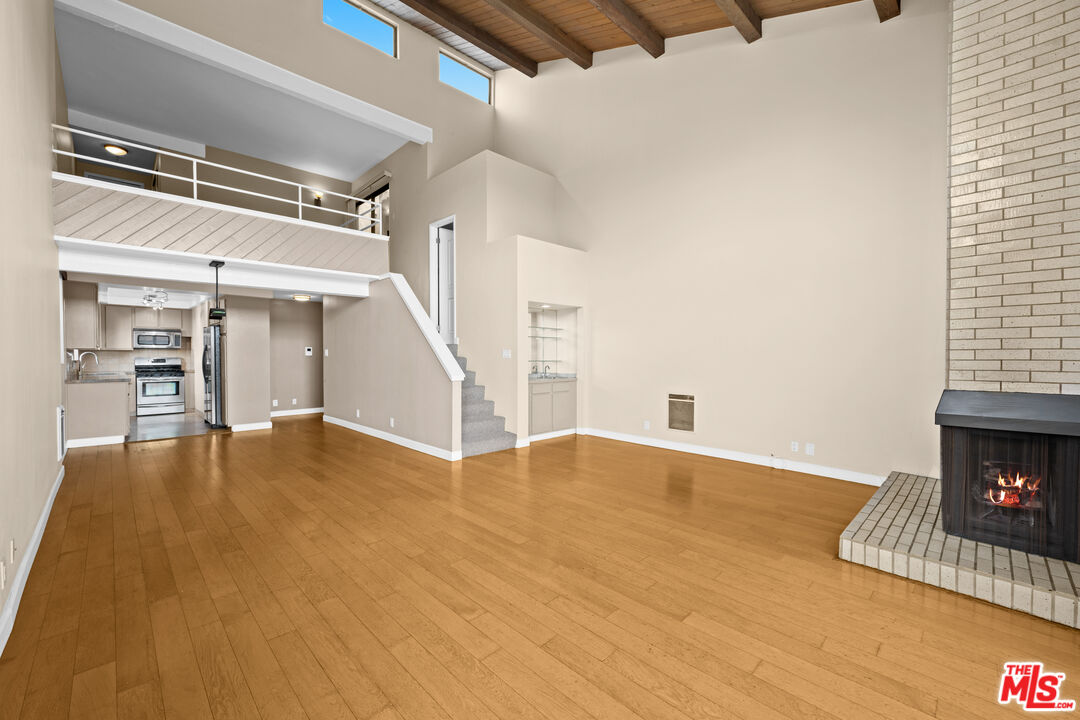 12957 Bonaparte Ave Unit: 1