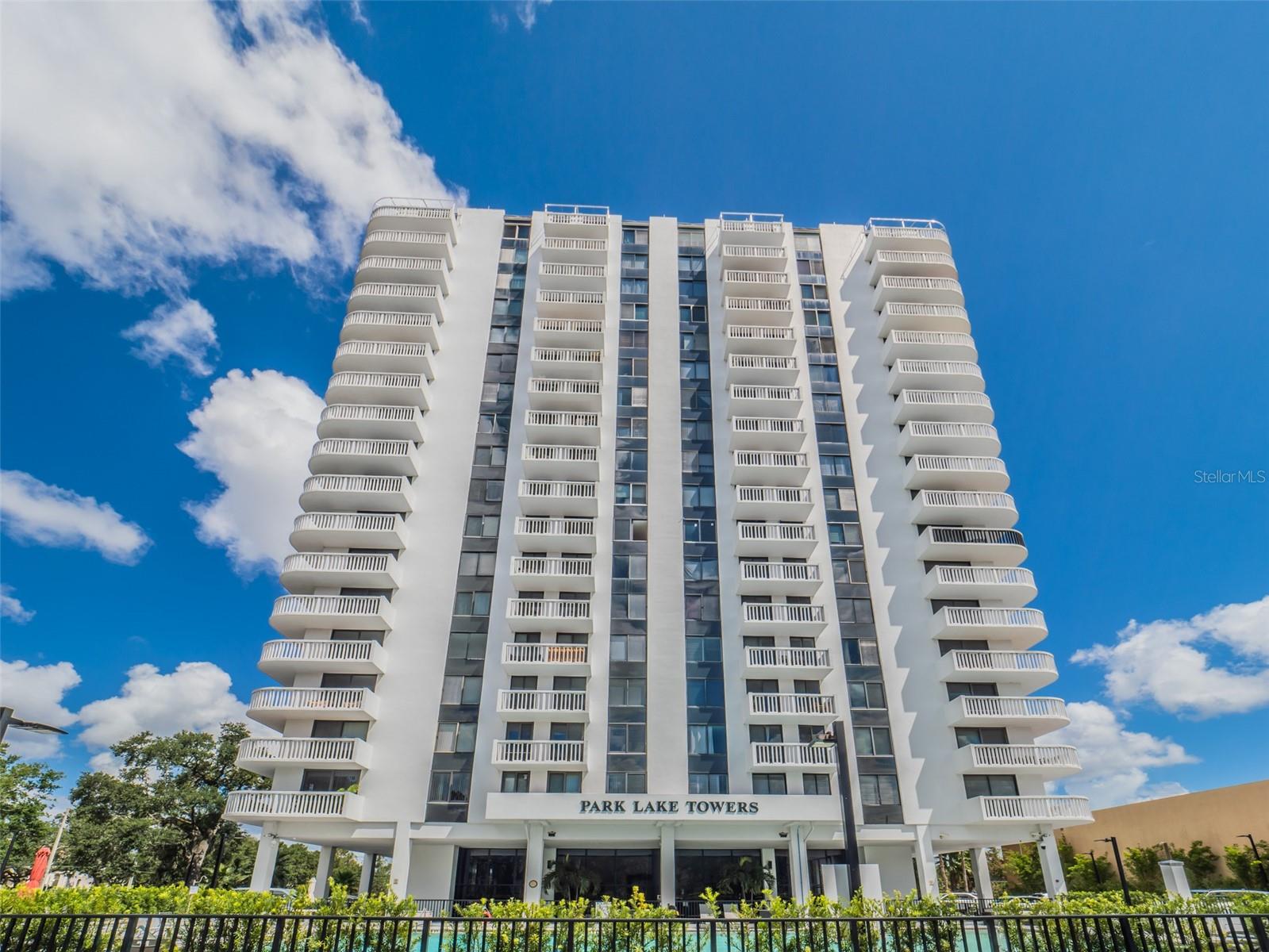 400 E COLONIAL DR #907