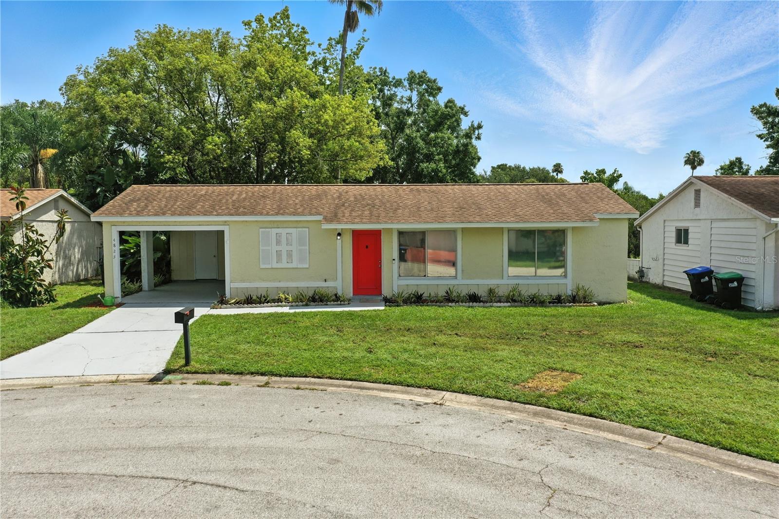 4825 LORETTA LN