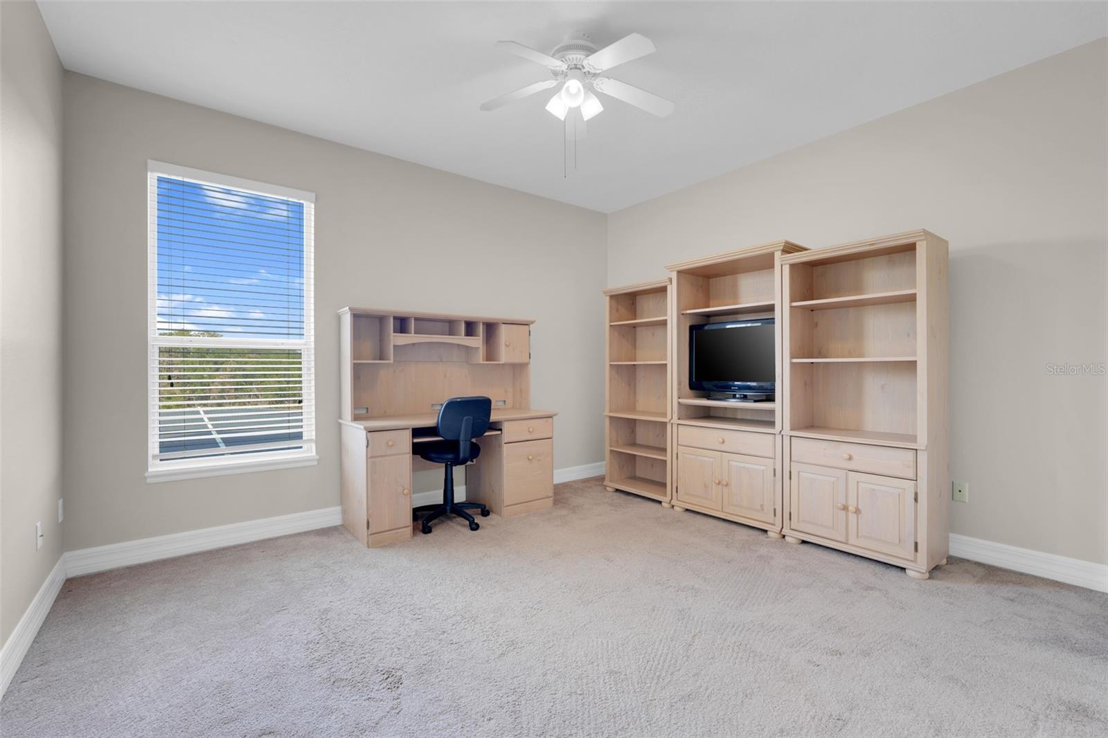 3405 BELLINGTON DR