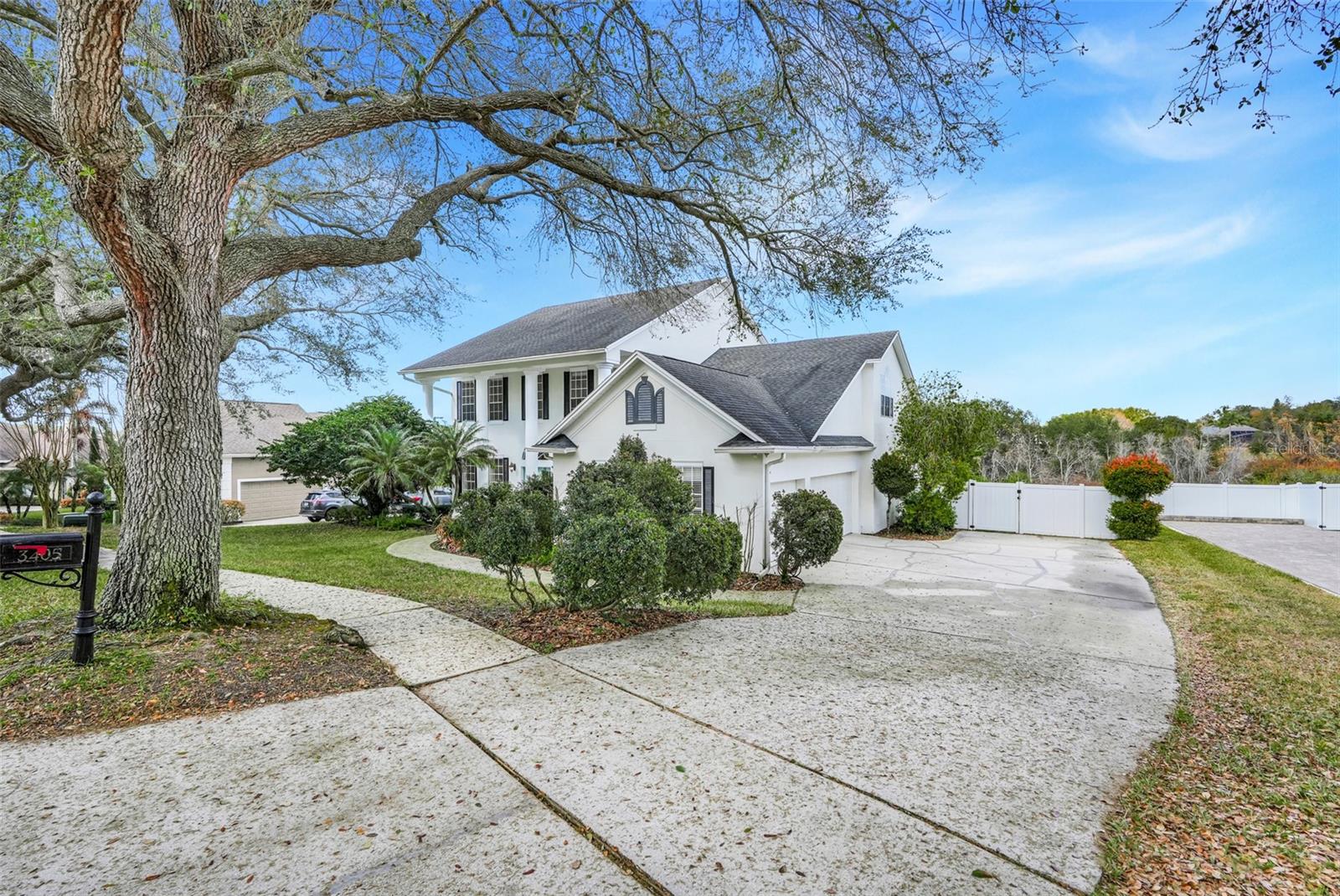3405 BELLINGTON DR