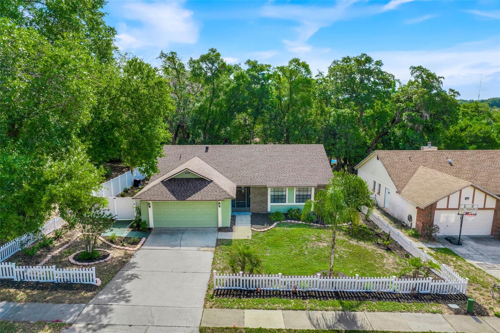 5933 GROVELINE DR