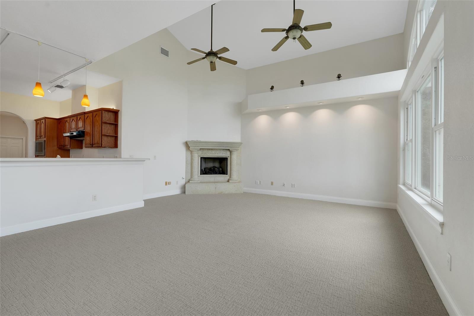 81 MILLHOLLAND ST