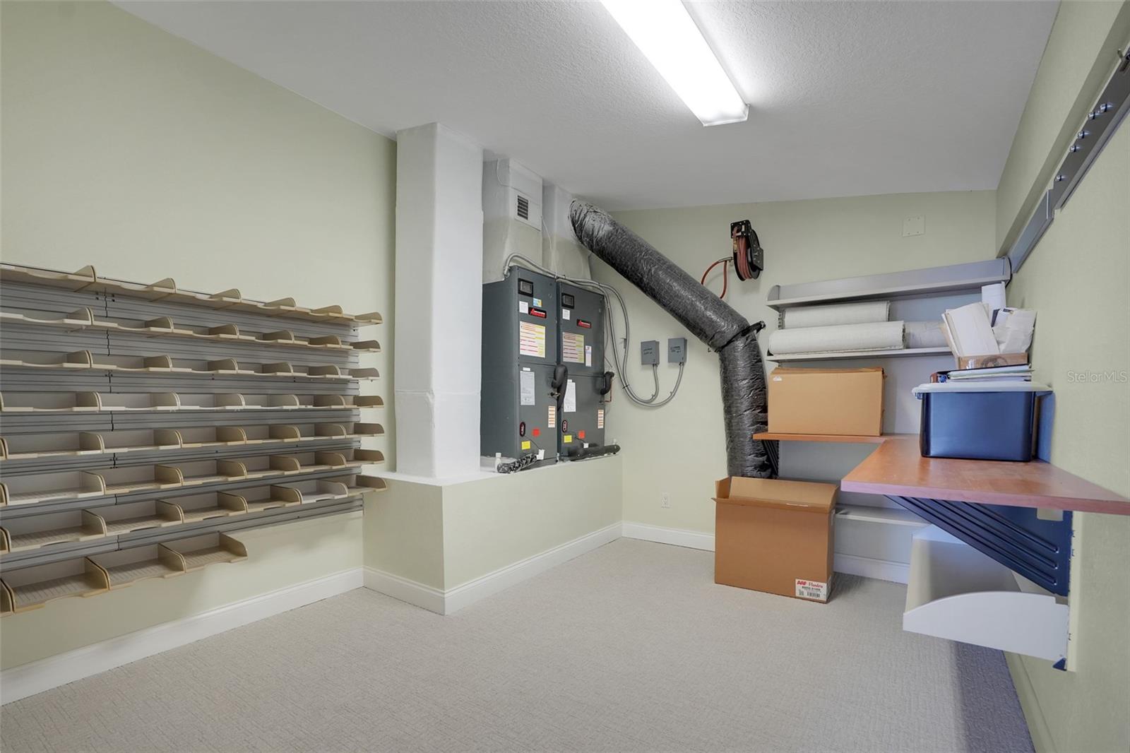 81 MILLHOLLAND ST