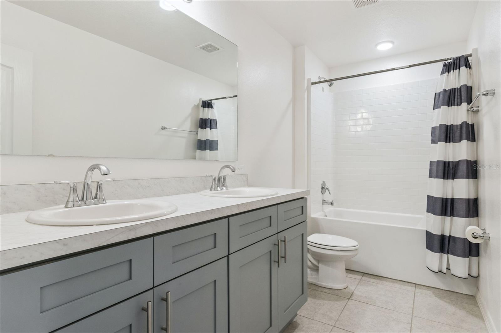 3681 MAGNOLIA DR
