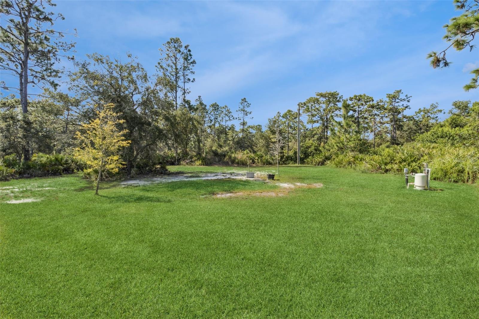 3681 MAGNOLIA DR