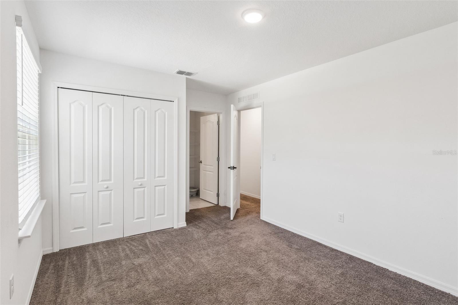 3681 MAGNOLIA DR