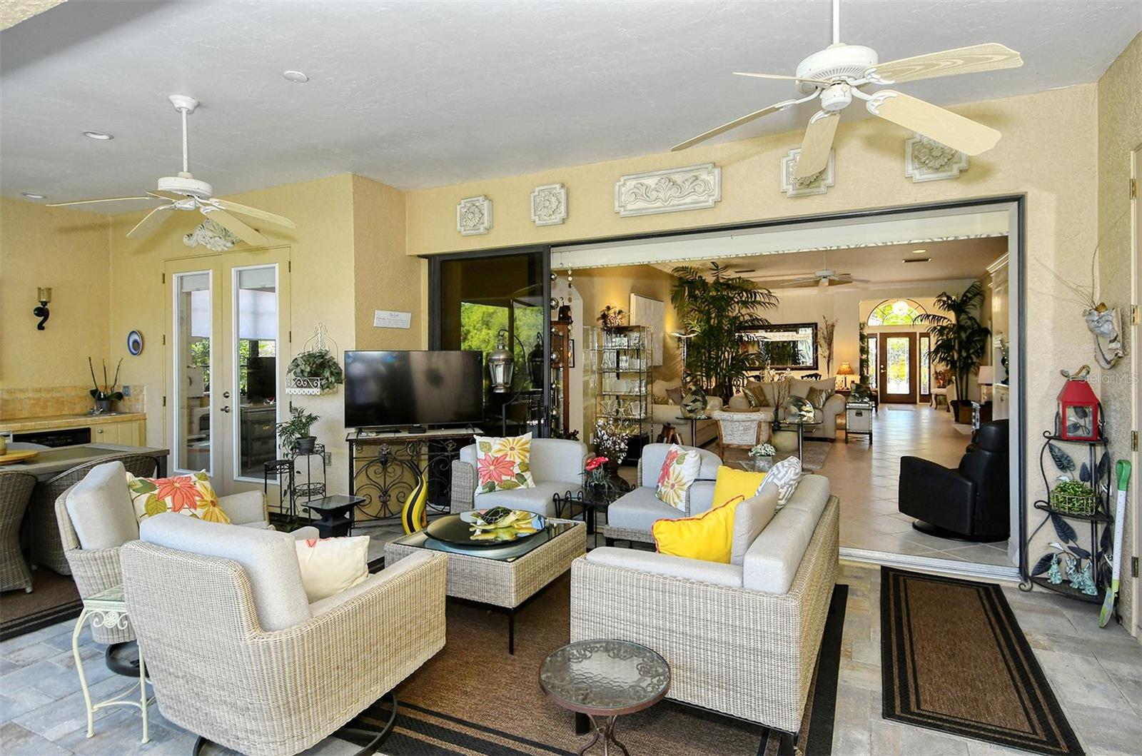 5118 CHATEAU CT